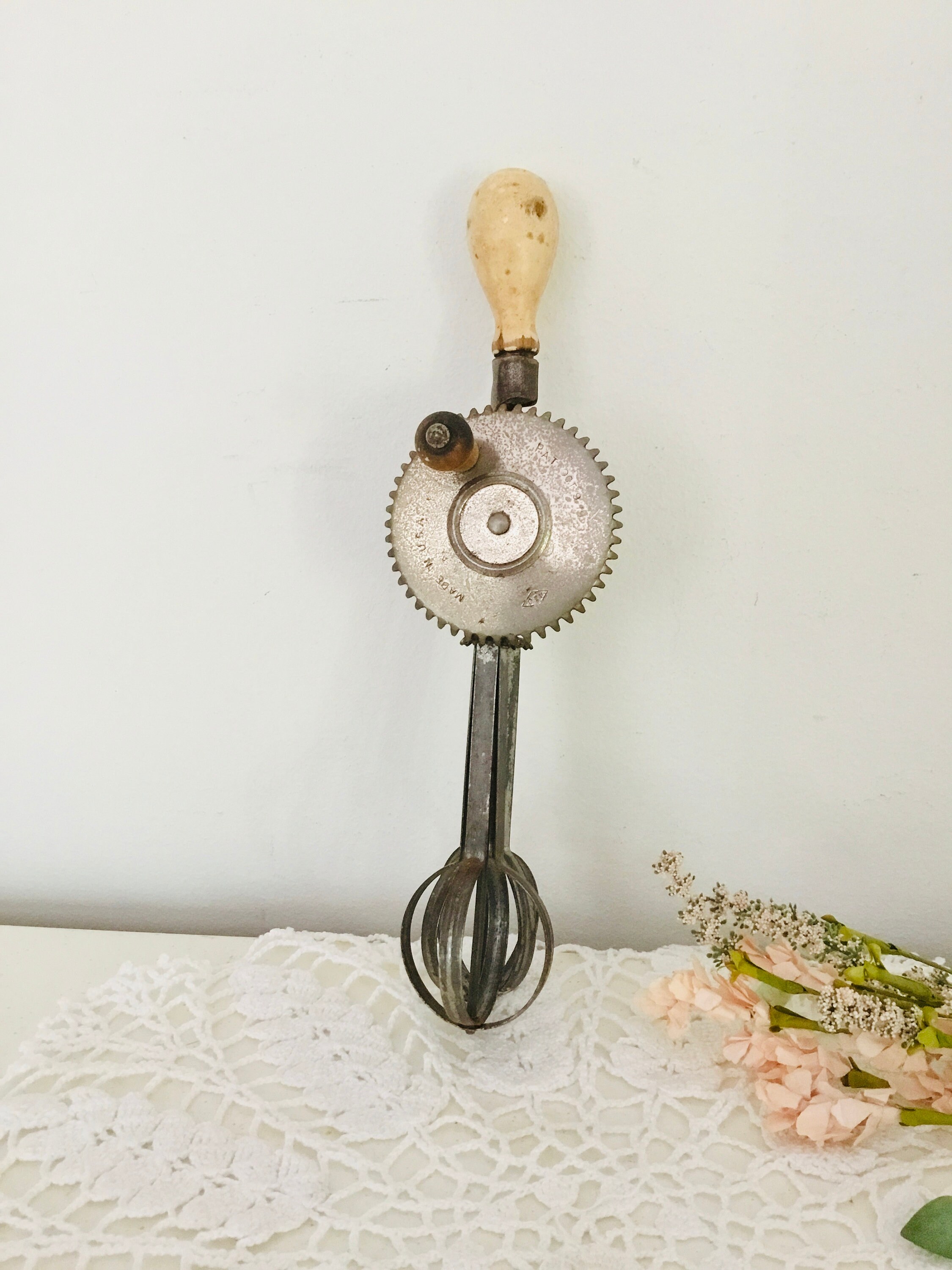1923 hand mixer