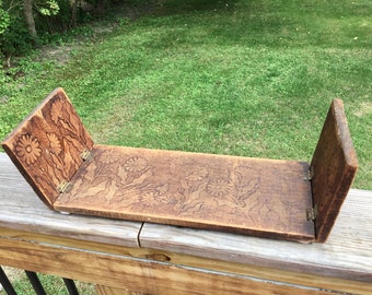 Antique Art Decor Pyrography Book Rack with Folding Ends