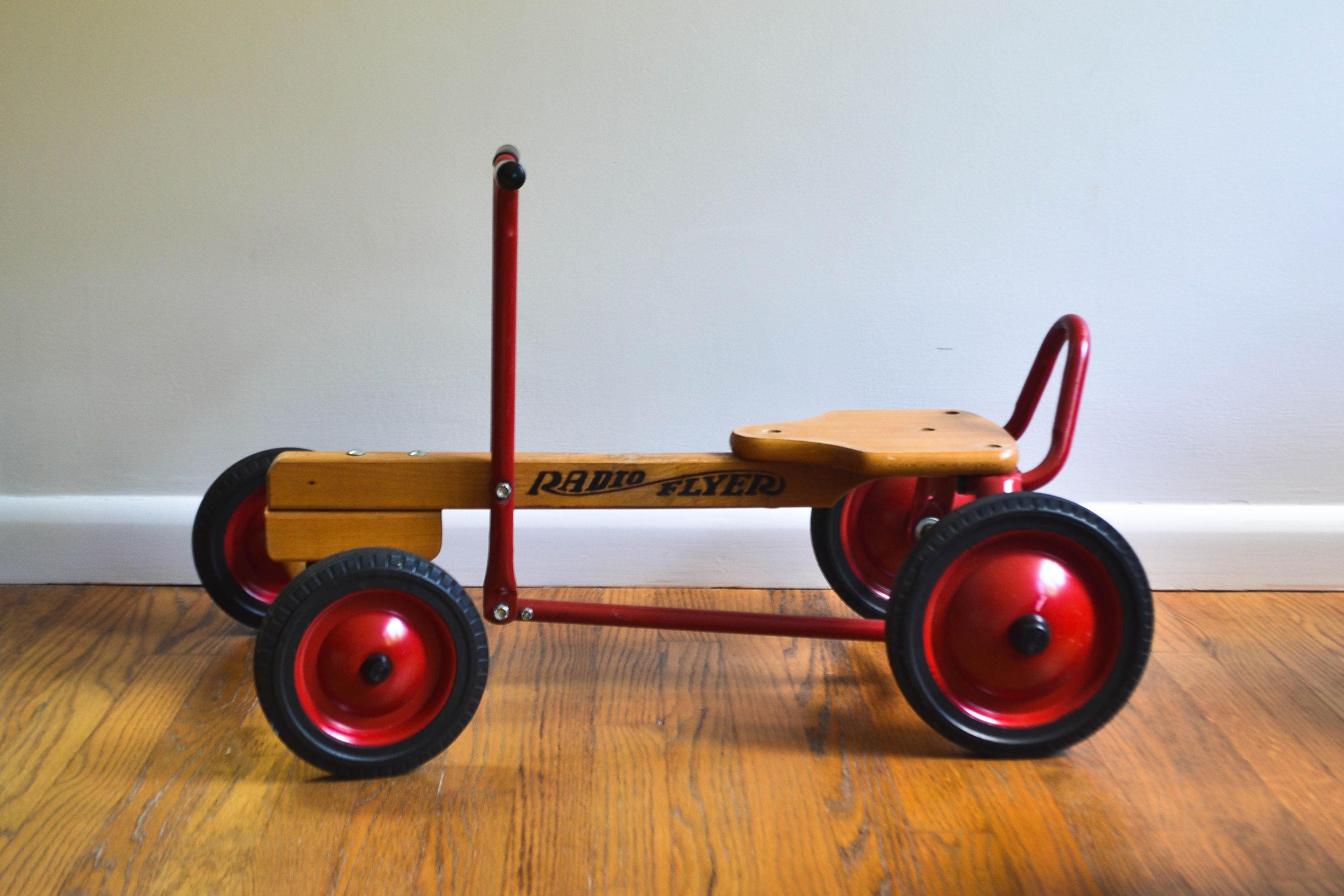 【SALE/10%OFFおもちゃVintage 1980s Wood and Metal Radio Flyer Row Cart for Children
