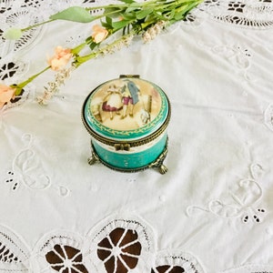 Vintage Antique Claw Feet Jewelry Trinket Box Hinged Lid
