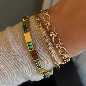 Elegant Gold-Plated Stainless Steel Bracelet, Waterproof, Hypoallergenic, Gift for Women