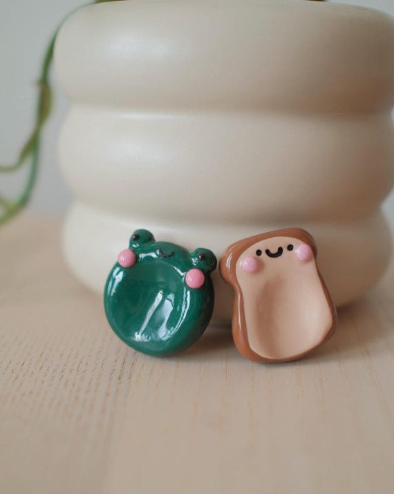 Polymer Clay Worry Stone: Kawaii Frog and Toast Charm