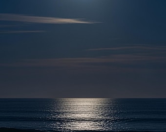 Pacchetto di sfondi animati per cellulari con onde dell'oceano al chiaro di luna, video MP4 e sfondi JPG, schermata di blocco animata per iPhone e Android