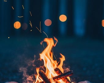 Pakiet tapet na telefon Blue Forest Campfire Live, wideo MP4 i tapeta JPG, animowany ekran blokady na iPhone'a i Androida