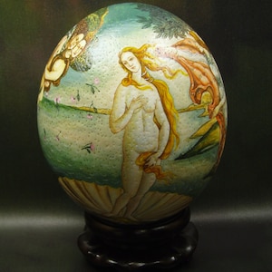 Hand-Painted Ostrich Egg Art: Botticelli&#39;s Birth of Venus