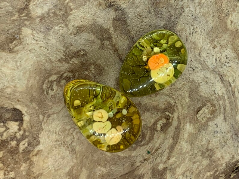 8mm x 12mm Color Swirl Ear Gauges Petri Dish Resin Plug Plug and Tunnel Teardrop Shaped Gauges Alcohol Ink Plug \u00a0