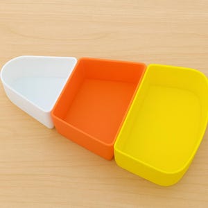 3D Printed Candy Corn Snack Trays!