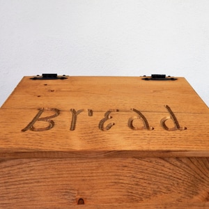 Bread Box,Wooden Bread Box,Primitive Decor,Storage For Bread,Handmade Bread Box,Rustic Decor,Pine Bread Box,Routered Bread Box