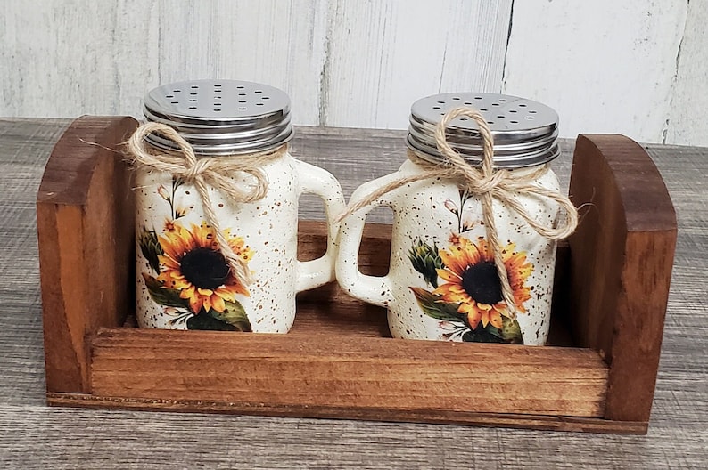 SealsFamilyWoodworks Sunflower Salt and Pepper Shaker