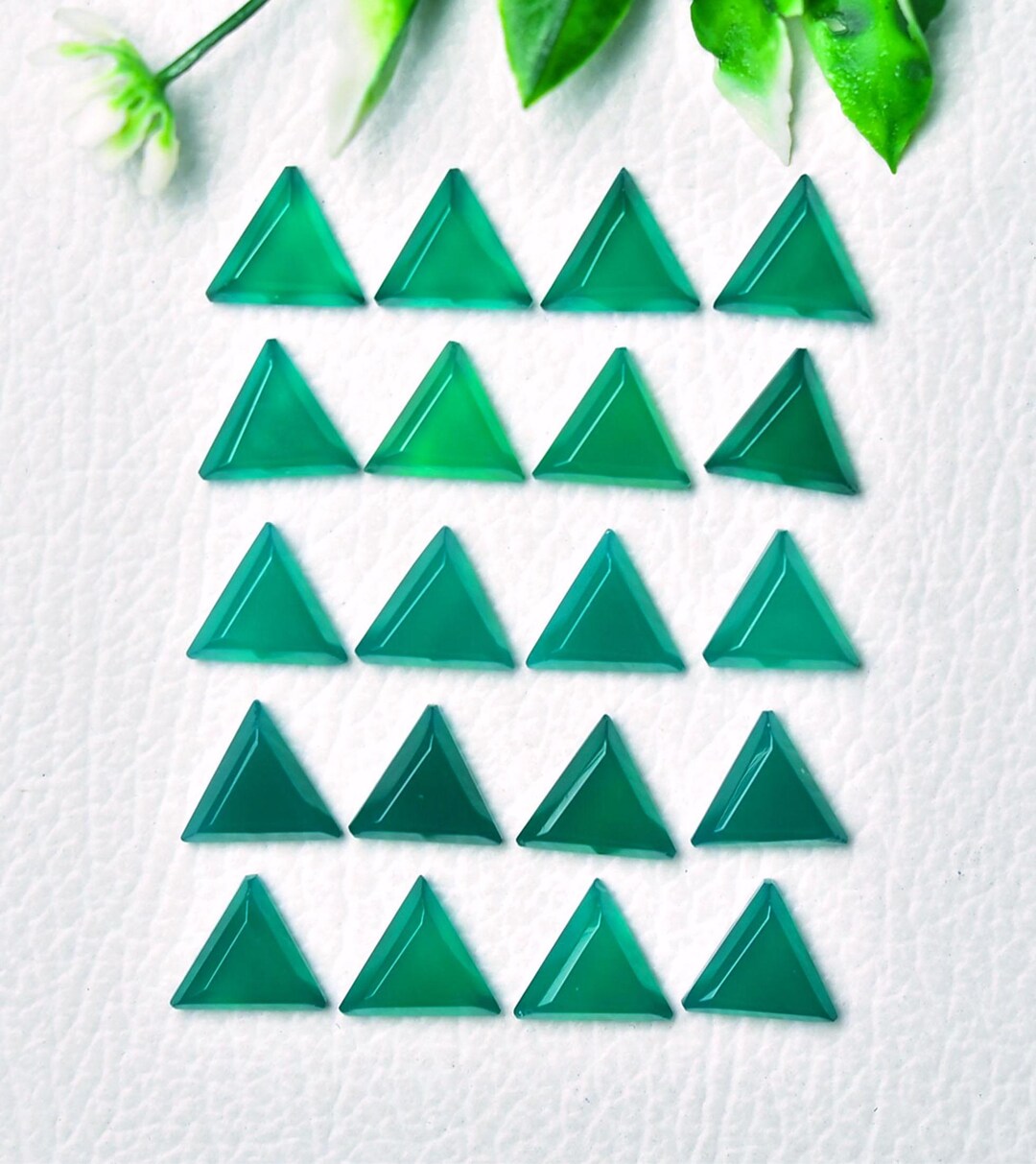 Natural Green Onyx Triangle Gemstone Faceted Onyx 10mm Triangle ...