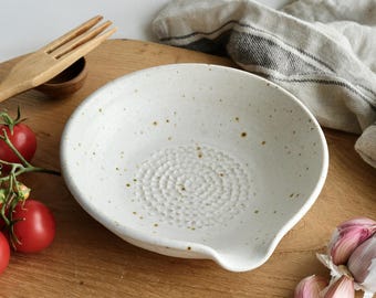 Handmade Ceramic Tomato and Garlic Grater Dish / Natural White Speckled Glaze / Wheel-Thrown Pottery Kitchenware
