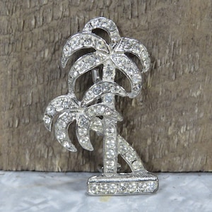 Coconut Palm Tree Enamel Pin Women Metal Pearl Pins Brooches Scarf Clip  Clothes Accessories Jewelry Gift
