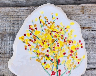 Handgefertigtes Keramikstück aus geprägten Grasblüten, kann als kleiner Kunstteller oder dekoratives Stück dienen, Versand inbegriffen