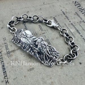 Sentinel, pulsera personalizada de cuervo en plata de ley, diseño original hecho a mano, paisaje de luna y montaña