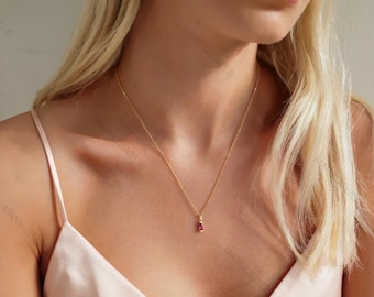 Collana con pendente a baguette di rubino in oro 14 carati – Pietra portafortuna di luglio