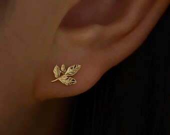 14K Gold Leaf Stud Earrings – Dainty Nature Inspired Earrings –Minimalist Botanical Jewelry –Tiny Leaf Lightweight Everyday Earrings for Her