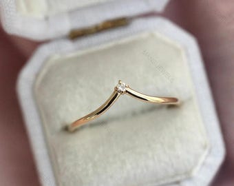 14K Gold V-Shaped Diamond Ring | Minimalist Chevron Stacking Ring | Tiny Round Diamond Prong Set Ring | Dainty Wedding Band for Women