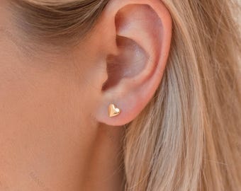 14K Gold Heart Stud Earrings | Minimalist Tiny Heart Earrings | Everyday Jewelry for Women | Cute Gift for Her | Small Gold Heart Earrings