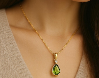 Peridot Teardrop Pendant Necklace – Diamond Accent, August Birthstone