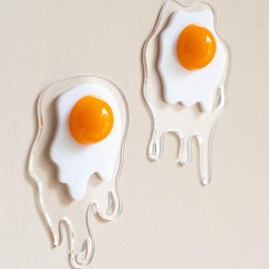 Decorazione da parete a forma di uovo fritto – Arte da parete unica per cucina, decorazione “dopamina”, arte murale in resina epossidica