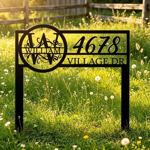 Hausnummernschild aus Metall mit individuellem Monogramm, personalisierter Gartenstecker mit Hausnummern, Initialen-Gartenschild, Hausnummern-Dekoration, Geschenkidee für Einsteiger