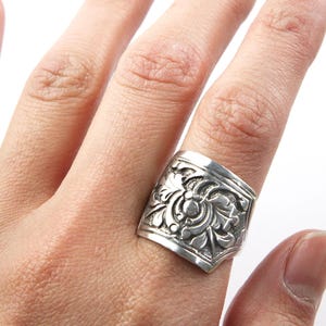Lotus Sterling Silver Ring, Antique Ring, Sterling Silver Blooming Flower Ring, Large Silver Ring, Adjustable Band, Water Lily Ring