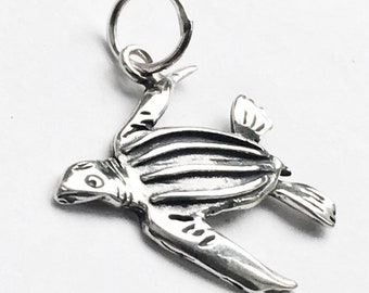 Pendentif en argent sterling de tortue de mer