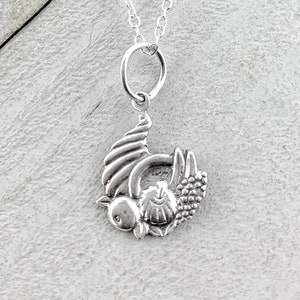Colgante de plata de ley con forma de cornucopia: Cuerno de la abundancia de Acción de Gracias