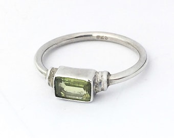 Vintage Emerald Cut Peridot Sterling Silver Ring - August Birthstone