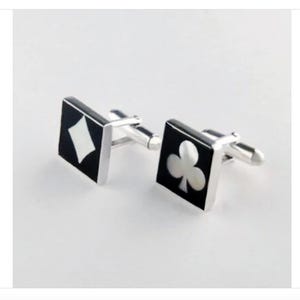Abotoaduras de prata esterlina com conjunto de pôquer preto e branco, abotoaduras de cartas de baralho, abotoaduras de paus e espadas, abotoaduras de prata esterlina com pedras preciosas