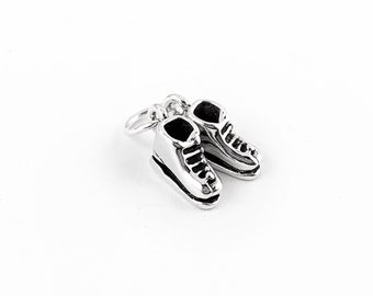 Little Snow Boots Charm in Sterling Silver, Miniature Pair of Boots Charm in Sterling Silver, Articulated Boots Charm in Sterling Silver