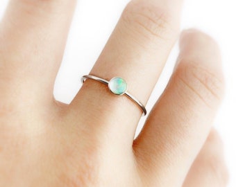 White Australian Opal Stacking Ring in Sterling Silver, Simple Opal Band, Round Opal Ring, Opal Silver Ring, Minimalist Ring, Natural Opal