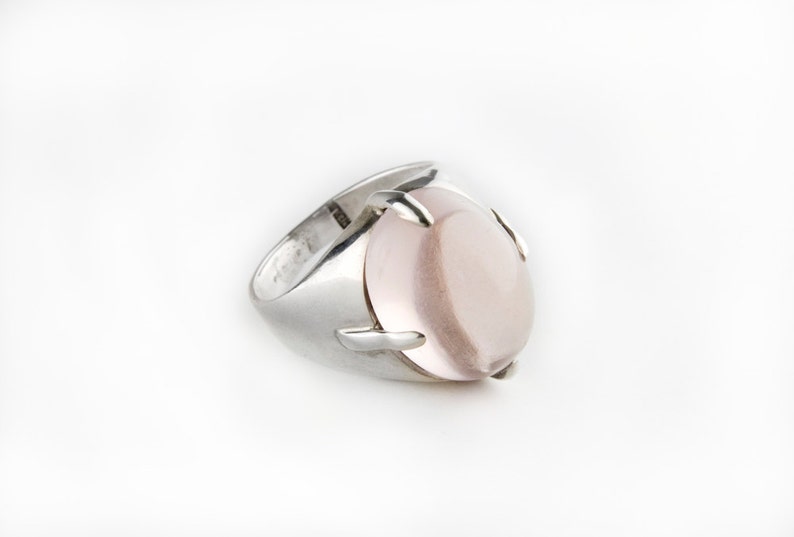 Chunky Rose Quartz and Sterling Silver Ring in Size 8 image 1