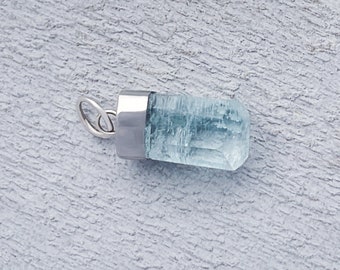 Natural Aquamarine Raw Crystal Pendant in Sterling Silver, Blue Aquamarine Pendant, Genuine Aquamarine Crystal, Crystal Point Pendant