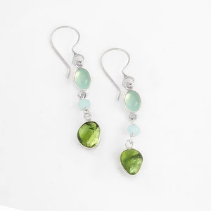 Boucles doreilles Peridot et Aquamarine Chalcedony en argent sterling, boucles doreilles Peridot naturel, boucles doreilles en pierres précieuses vertes, boucles doreilles Silver Dangle image 2