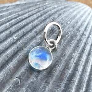 Little Natural Rainbow Moonstone Charm in Sterling Silver, Small Blue Moonstone Pendant, Round Moonstone Necklace in Sterling Silver