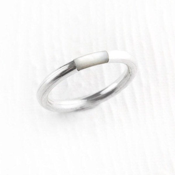 Simplistic Mother of Pearl Sterling Silver Ring, Minimalist White Pearl Silver Ring