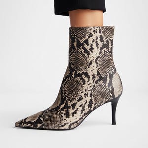 Snakeskin Pointed Toe Stiletto Ankle Boots – Python Print Leather Fashion Booties