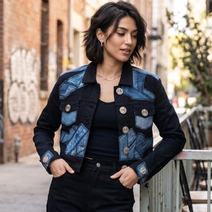 Veste courte en denim recyclé : streetwear cyberpunk, grunge Y2K, mode durable (taille Small)