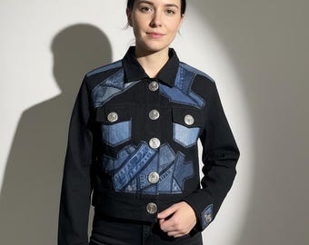 Chaqueta corta de mezclilla con retazos reciclados: estilo urbano cyberpunk, grunge Y2K, moda sostenible (talla pequeña)