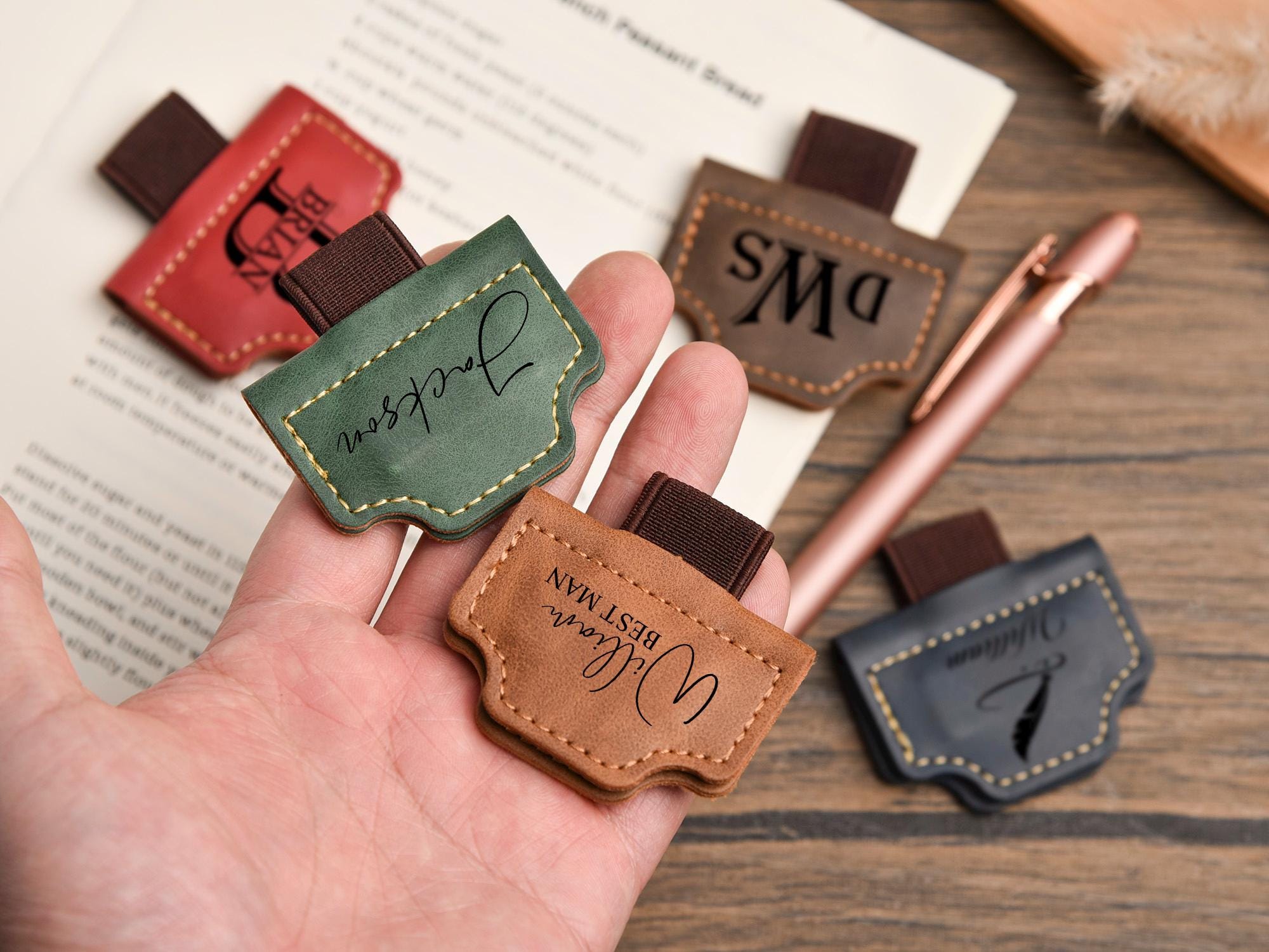 Gepersonaliseerde magnetische lederen boekenleggers, op maat gegraveerde magnetische boekenleggers, multifunctionele brief boekenlegger, een perfect cadeau voor boekenliefhebbers en lezers, vrouwen