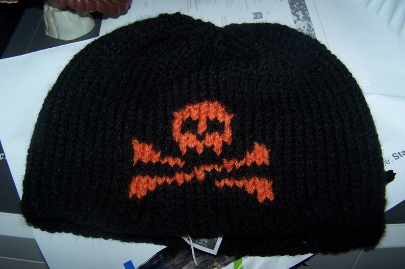 Skull & Crossbones Hat Beanie Hand Knit MADE TO ORDER Black - Etsy