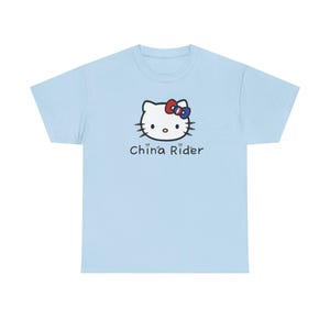 China Rider Parody Cute Kitty Graphic Tee, Fun Unisex Cotton T-Shirt, Hello Kitty Fans Gift, Casual Everyday Wear, Cute Animal Apparel zdjęcie 6