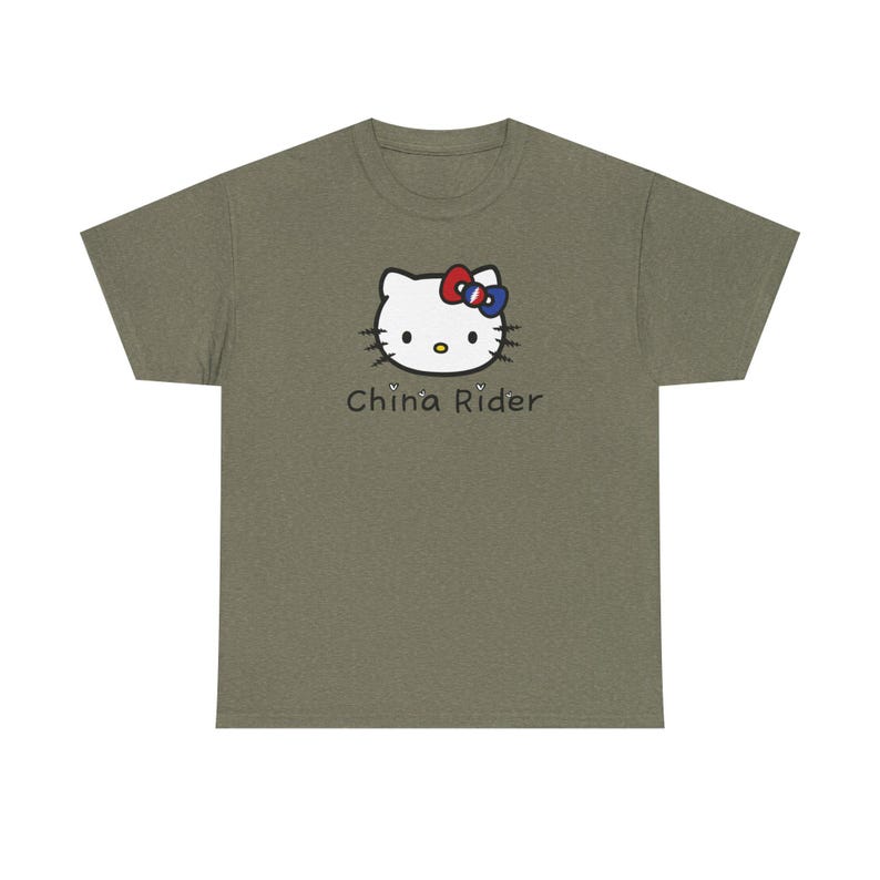 China Rider Parody Cute Kitty Graphic Tee, Fun Unisex Cotton T-Shirt, Hello Kitty Fans Gift, Casual Everyday Wear, Cute Animal Apparel zdjęcie 5