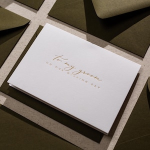 Carte pliée en relief dorée avec enveloppe (marié) - Carte de mariage pour le marié de la mariée Message élégant, cadeau de mariage romantique pour le matin