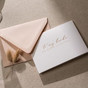 Carte pliée en relief dorée avec enveloppe (mariée) - À ma mariée le jour de notre mariage Carte du marié Lettre papeterie Moderne Simple minimaliste
