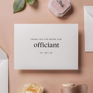 Carte pliée de remerciement le jour du mariage (d16) - carte personnalisée de remerciement de nous avoir épousés pour célébrant hôte prêtre pasteur 4,5 x 6,25 po