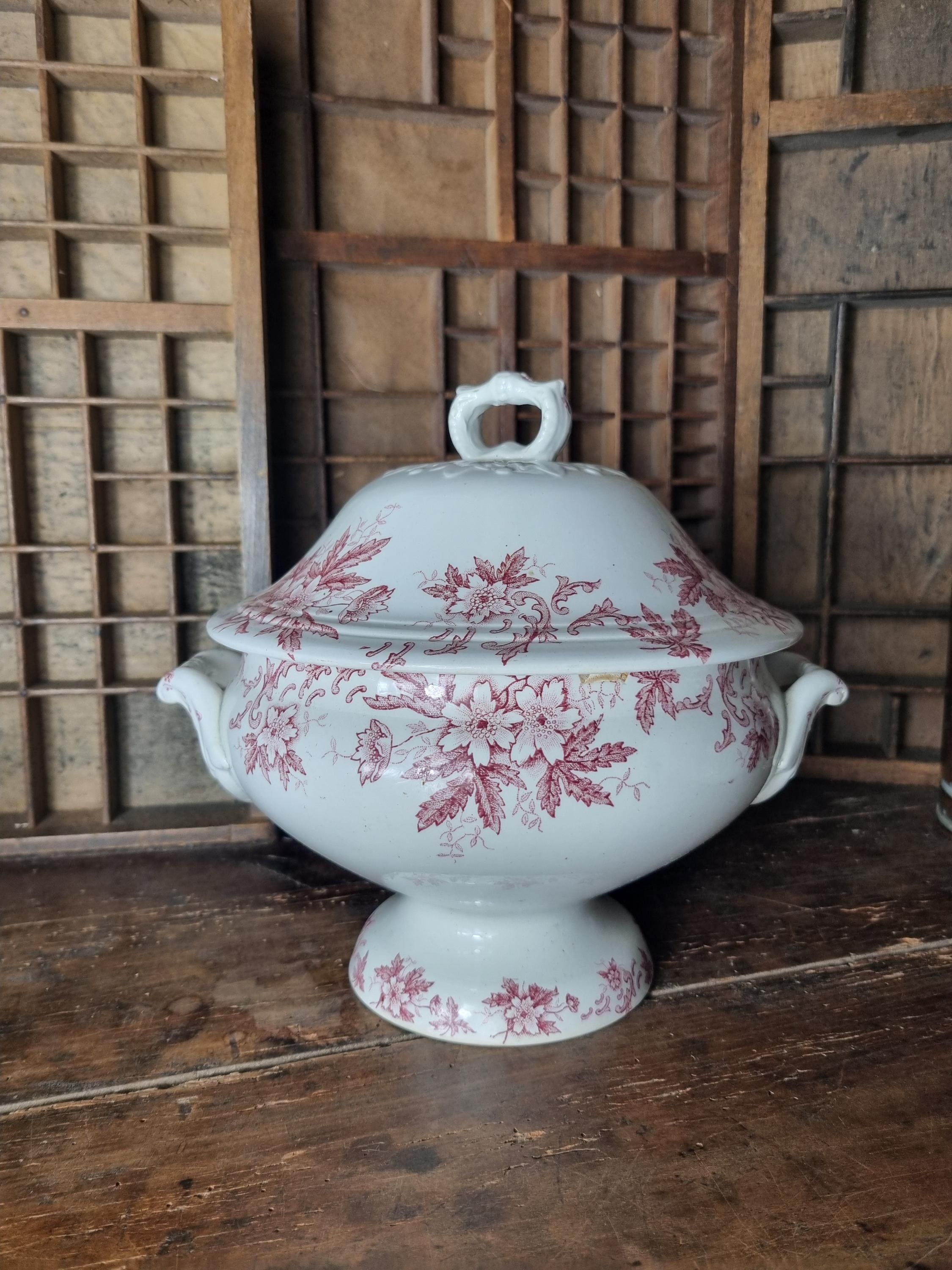 Soupière céramique vintage blanche et bleue avec plateau pour banquet