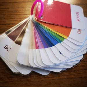 Imagier couleurs bébé – 18 cartes plastifiées – Apprentissage Montessori