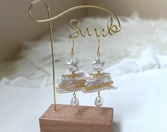 手作りの淡水パール製クリスマスツリーイヤリング